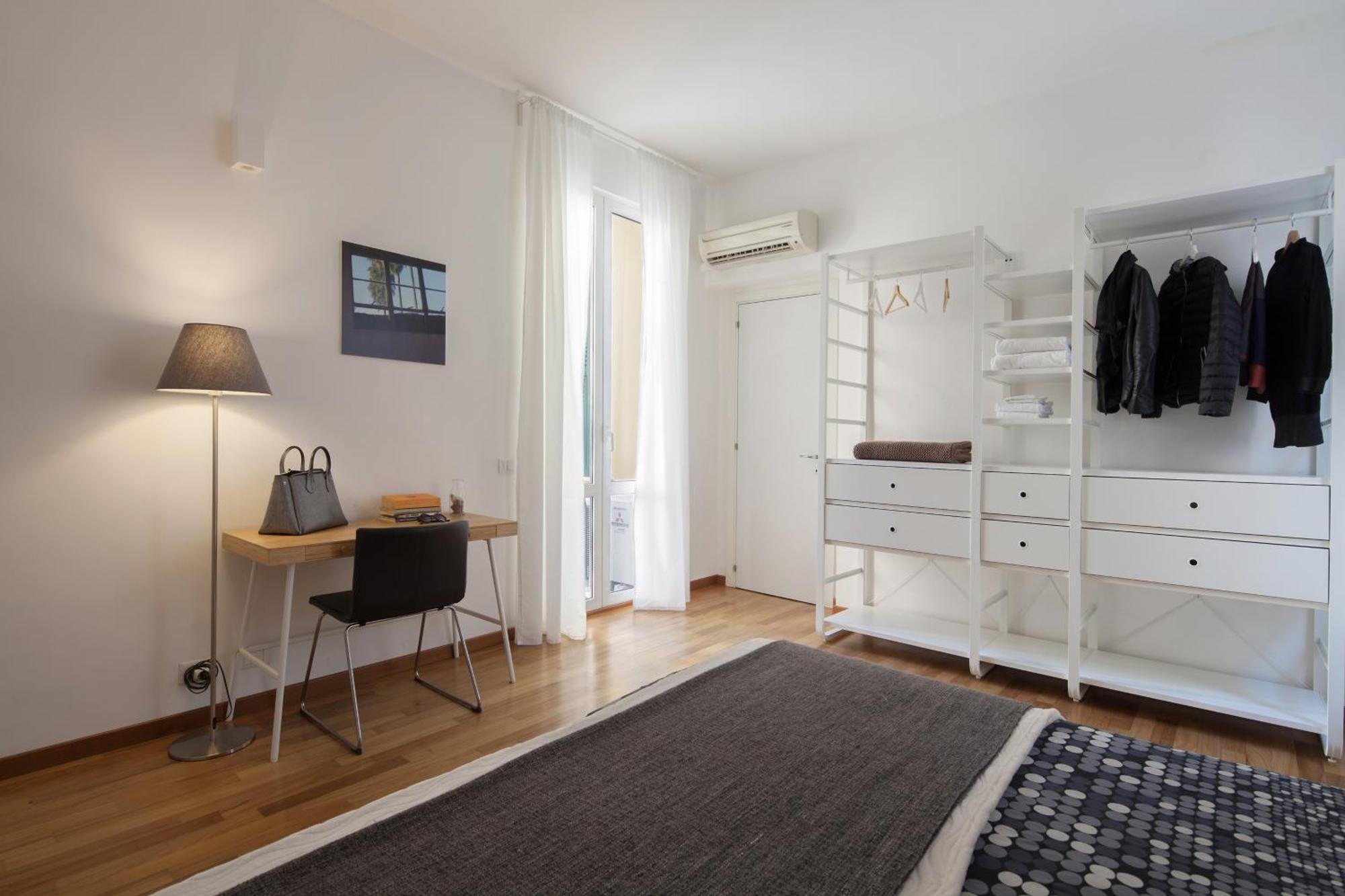 Cv5 - La Spezia City Center - Wide Modern Apartment Walking Distance To The Station To Cinque Terre - Big Terrace On The Roofs Exterior foto