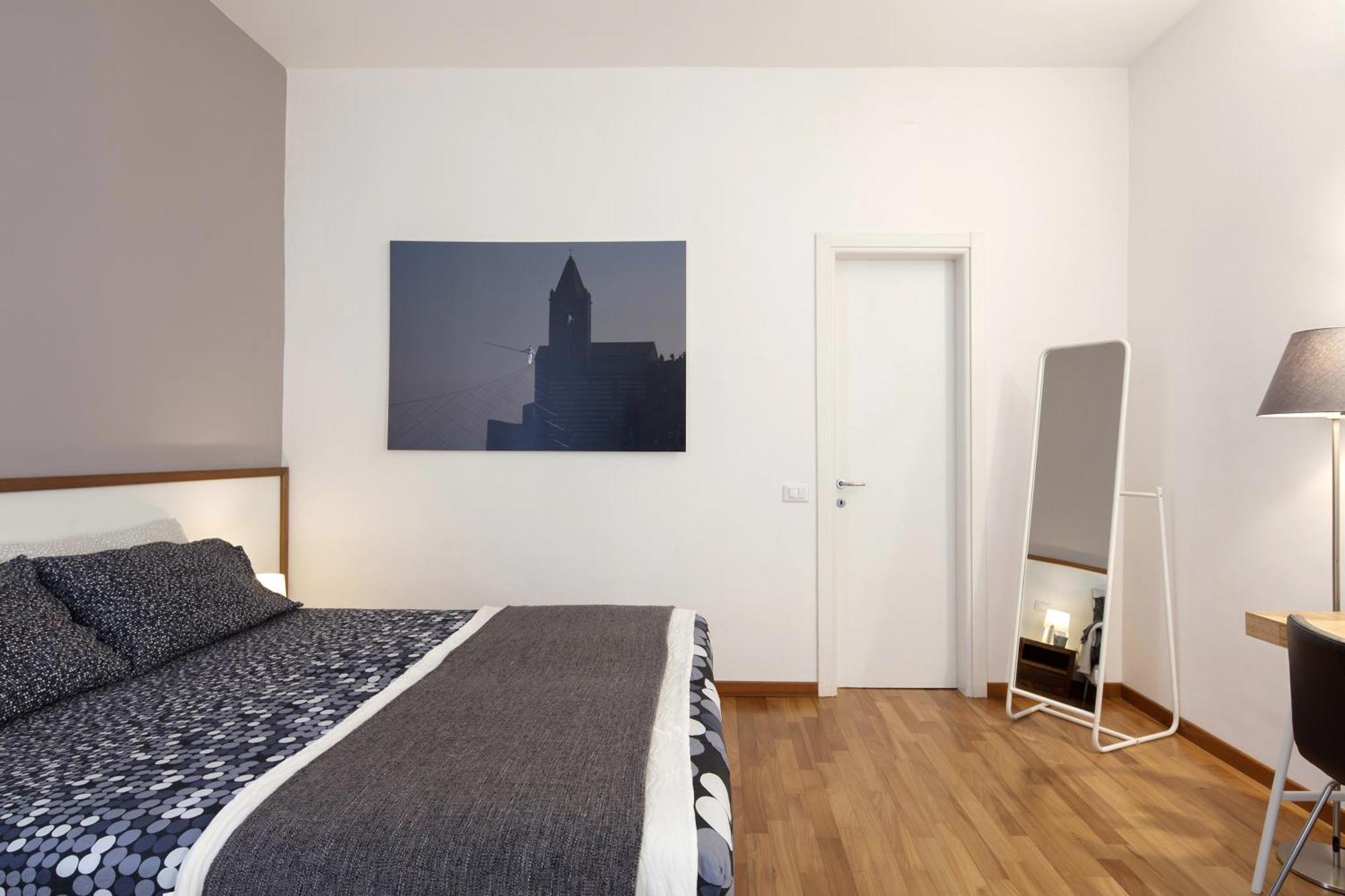 Cv5 - La Spezia City Center - Wide Modern Apartment Walking Distance To The Station To Cinque Terre - Big Terrace On The Roofs Exterior foto